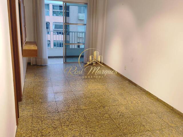 #610 - Apartamento para Venda em Santos - SP