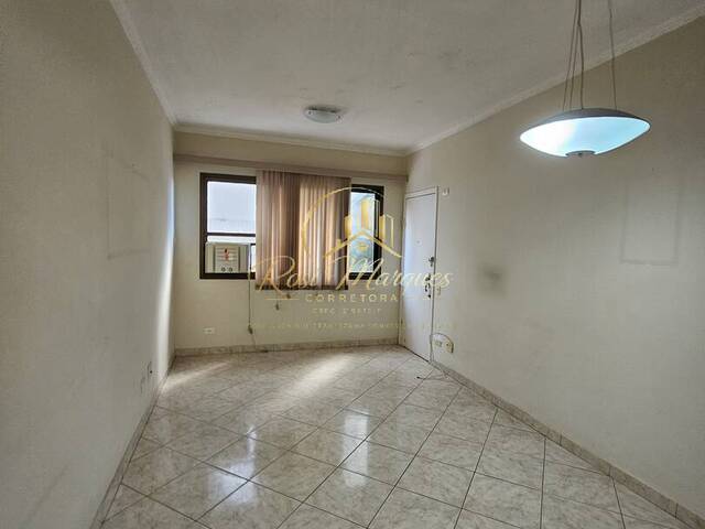 #611 - Apartamento para Venda em Santos - SP